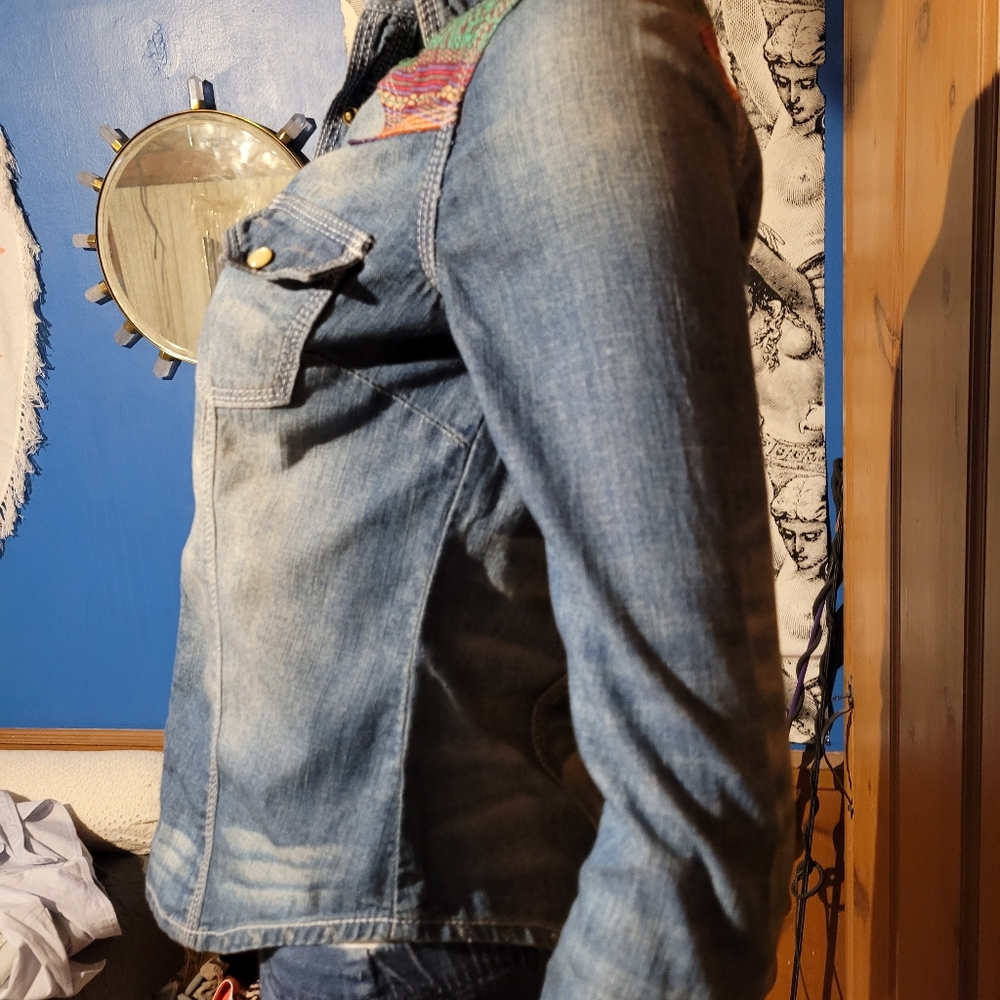Jean jacket - Picture 4 of 10